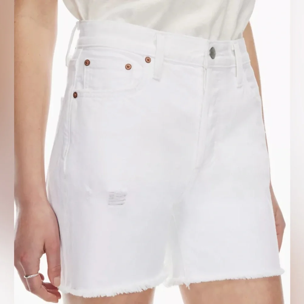 NWT ARITZIA DENIM FORUM The Yoko Mid Thigh Short (26) - Picture 4 of 5